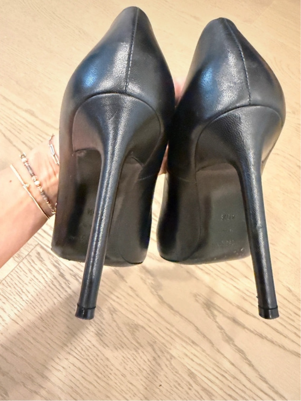 Yves Saint Laurent Black Leather Pointed Toe Stiletto Pumps - Picture 6 of 9